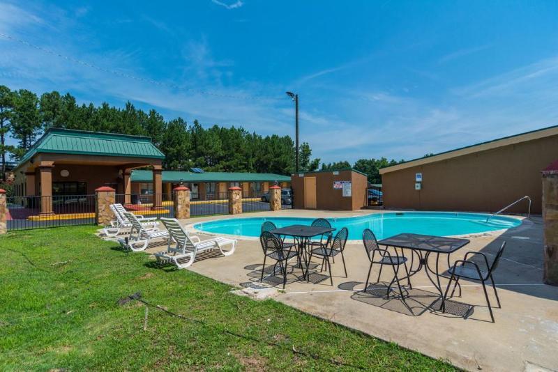 Rodeway 2* Swainsboro